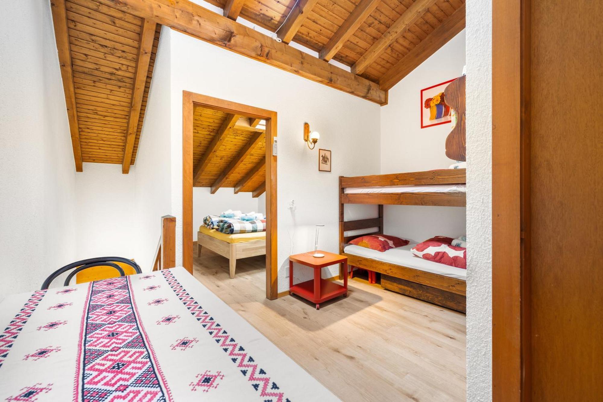Appartement Duplex Cosy Aux Bains De Saillon Extérieur photo